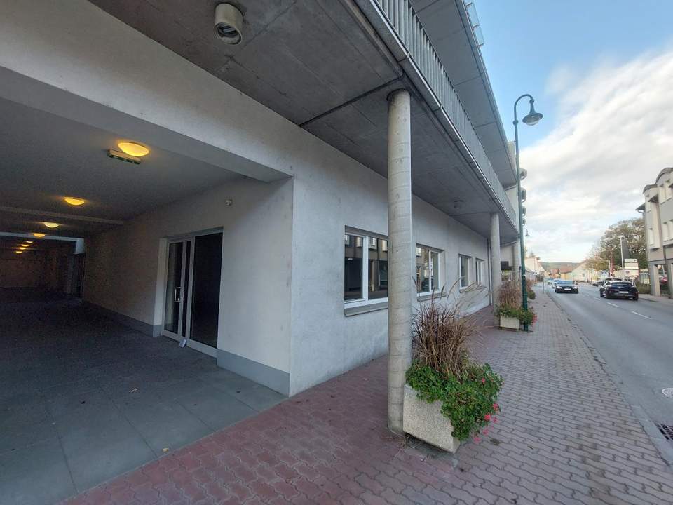 zentral gelegene Ordination im Rohbau