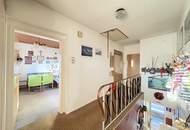 Renovierungsbedürftiges Haus mit herrlichem Garten