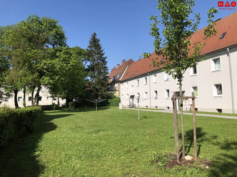 Erste eigene Wohnung gesucht? Preiswerte Starterwohnung - von Grünflächen umgeben - Hell und sonnig - schöner Schnitt - perfekte Infrastruktur!