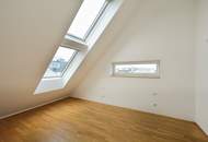 Rarität: Hochwertige 2 Zimmer Dachgeschoßwohnung mit Terrasse in Hofruhelage