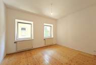 Vorgarten: Gemütliche Balkonwohnung + Idealer Grundriss + Sonniges Wohnzimmer + Teilbar auf 2-3 Zimmer