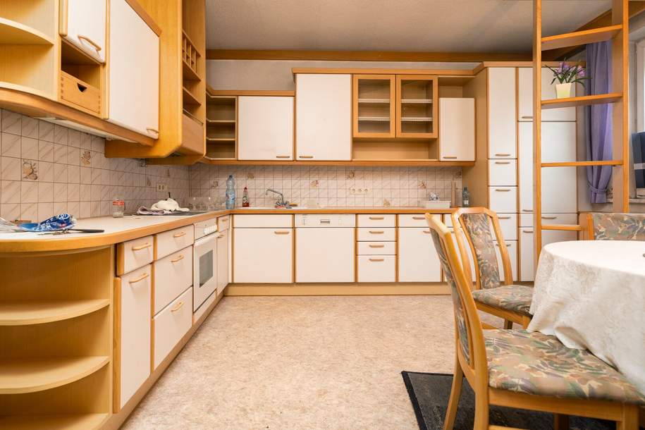 Charmantes Haus mit Entwicklungspotenzial im Herzen von Poysdorf, Haus-kauf, 169.000,€, 2170 Mistelbach