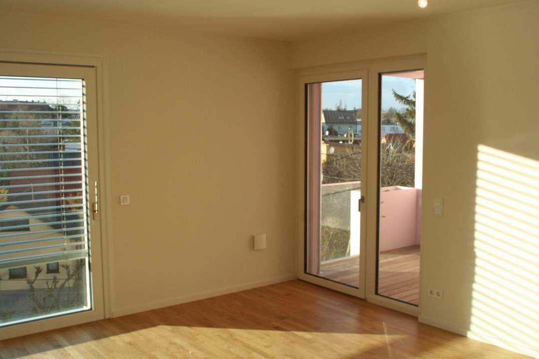 Ruhelage Innenhofidylle– Loggia &amp; Gartenblick