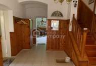 Elegantes Landhaus mit privatem Waldstück