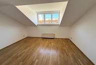 Nur ca. € 3.900 / m² !!! 2 Zimmer DG-Wohnung - Nur 20 Meter zur U3 Station Schweglerstraße !!!