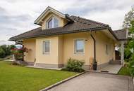 Geräumiges Wohnhaus mit vielen Möglichkeiten im Zentrum der Wörtherseegemeinde Schiefling
