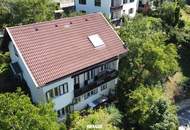 Über den Dächern von Millstatt. Seeblick. Sonnige Hanglage. Ein Haus mit Potenzial.