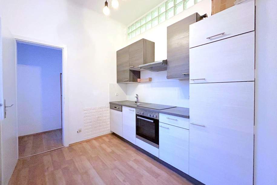 Linz/ZENTRUM: Altbau-Wohntraum, ca. 86m² mit 3 Zimmer und Balkon im Linzer Zentrum, Wohnung-miete, 908,89,€, 4020 Linz(Stadt)