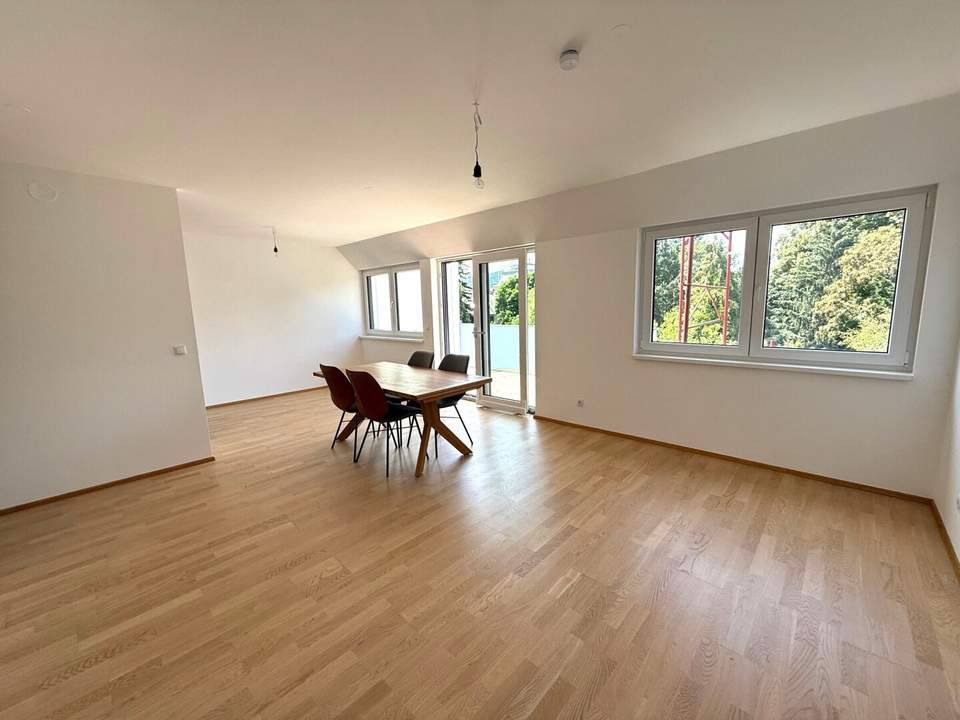 Erstbezug + Balkon ca. 11 m² + Küche Wert ca. € 22.000 + 1 Garagenplatz im Eigentum