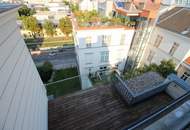 Luxuriöse Dachterrassenwohnung in prachtvollem Althaus, Nähe Beatrixg./Reisnerstr.