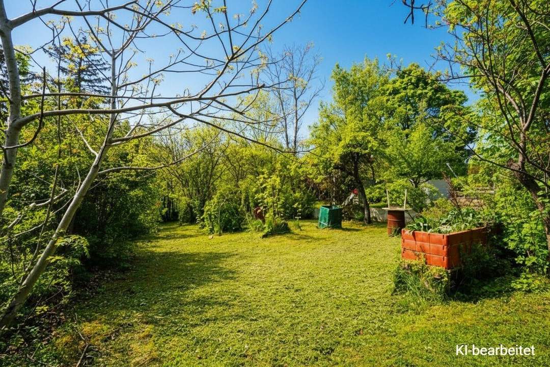 Grünruhelage: Baugrund mit Abbruchhaus zwischen Hanusch KH und Flötzersteig