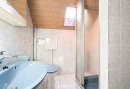 Ein Zuhause voller Möglichkeiten: Einfamilienhaus mit Nebengebäude und Doppelgarage - bereit für Ihre Ideen