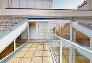Exklusive Dachwohnung mit Stadtblick im Altbaupalais