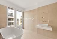 Wohnen, wo andere Urlaub machen: Erstklassige 5-Zimmer-Wohnung am Wasser mit 70m2 Balkon