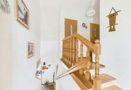 SCHWERTBERG: Sanierungsbedürftiges ECKREIHENHAUS (teilunterkellert) mit ca. 129,71 m² Wohnfläche, Grundstück 397 m² + Garage