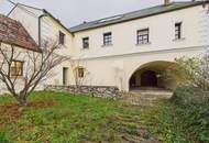 Historisches Winzerhaus mit Nebengebäuden