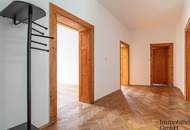 Altbaujuwel in Zentrumslage! Großzügige 5,5-Zimmer-Wohnung mit hofseitiger Loggia in Linz zu verkaufen!
