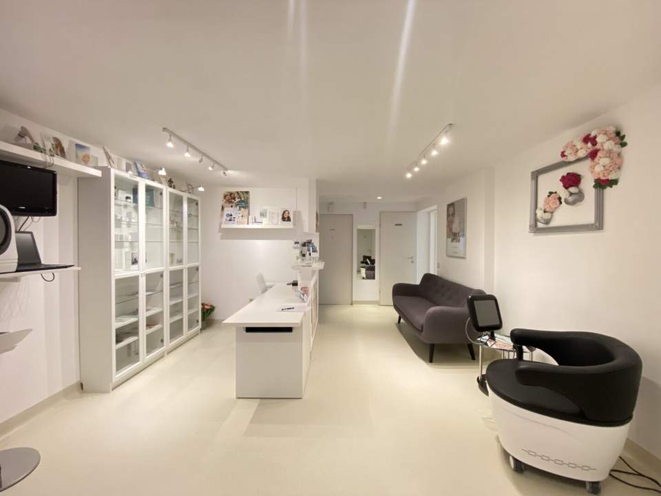 BÜRO oder ORDINATION + U3 Nähe + ca. 100m² TERRASSE + PERFEKTE Lage + SUPER Infrastruktur!