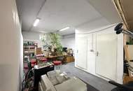 Vielseitige Lager-, Werkstatt- und Servicefläche, ca. 320 m² // Versatile Storage, Workshop and Service Premises, approx. 320 m² //