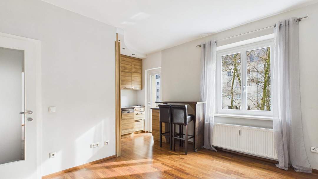 2 Zimmerwohnung mit Balkon