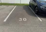 Attraktive Eigentumswohnung mit verglaster Loggia und eigenem PKW-Abstellplatz