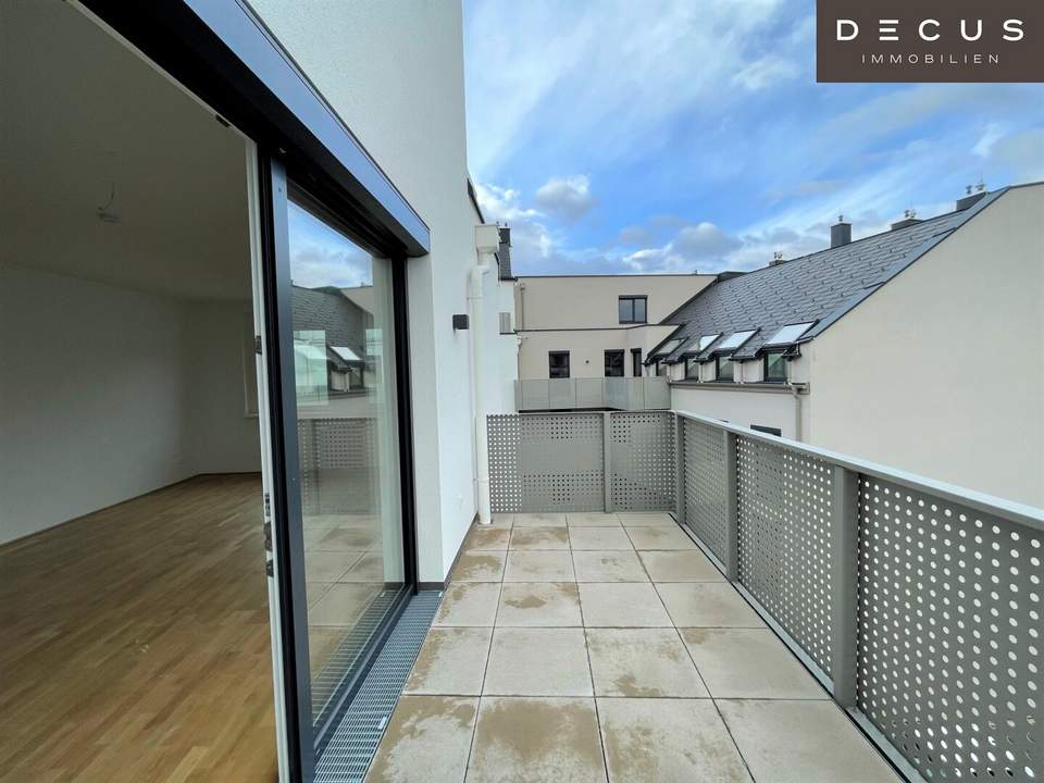 * AUSGEZEICHNETE LAGE IN DER ALTSTADT * DREI ZIMMER * ZWEI TERRASSEN * MIETBEGINN AB SOFORT * PROVISIONSFREI