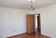 Charmantes Renovierungsprojekt: 4-Zimmer-Haus mit großem Garten und Garage in Göllersdorf!