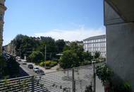 MODERNE "LOFT"-WOHNUNG MIT 24m² TERRASSE UND PARKBLICK IN ATTRAKTIVEM STADTVIERTEL