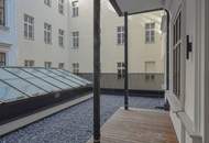 Erstbezug nach Sanierung – Repräsentatives Altbau-Büro nahe Rathaus mit Terrasse