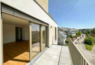 Dachgeschosswohnung mit Weitblick, inkl. PP, Hz, WW und KW // Attic apartment with long view, incl. Parking, Heating, Warm and Cold Water //