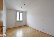 Sonnige 3 Zimmer Wohnung mit einem großzügigem Wohnbereich