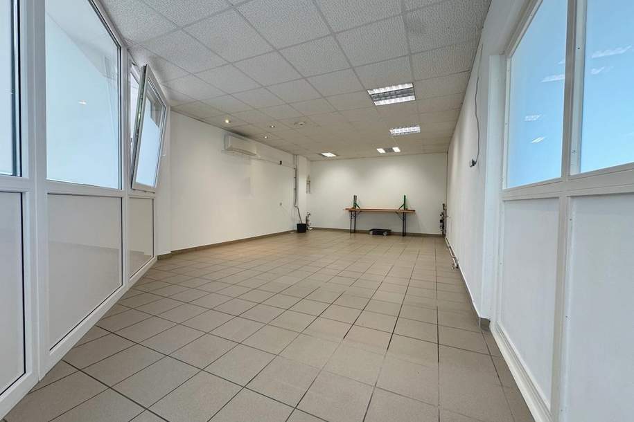 Geschäftsfläche mit Potential in Top Einkaufszentrum!, Gewerbeobjekt-miete, 860,57,€, 4100 Urfahr-Umgebung