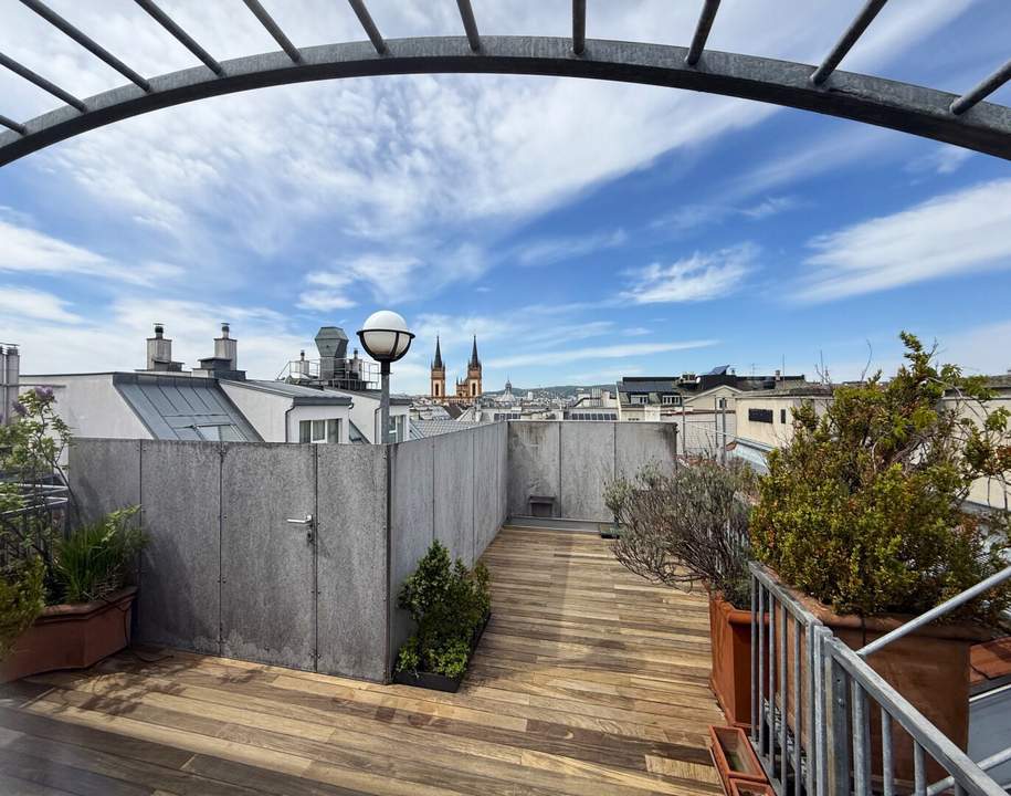 Loft-Charakter | offenes Wohnkonzept mit beeindruckender Raumhöhe | großzügige Panoramadachterrasse | FERNBLICK | Tiefgaragenstellplatz