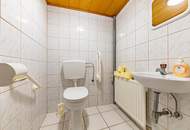 WOHNEN UND ARBEITEN UNTER EINEM DACH mit Gästehaus, Hallen und uneinsehbarem Innenhof in Obernalb!