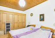 Haus mit 2 Wohneinheiten und ausgebautem Dachgeschoss in Blumau-Neurisshof, Bezirk Baden