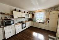 ***OPEN HOUSE Freitag, 27. Juni 2025 13 - 15 Uhr*** Massiv gebauter Bungalow mit Keller und Doppelgarage