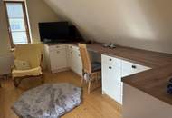 Herziges Hofgasslhäuschen mit Nebengebäude und Mini Garten