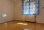 Großzügiges Zweifamilienhaus mit traumhaftem Fernblick in ruhiger Alleinlage