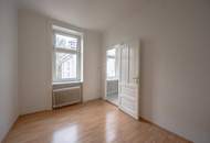 ++Fasangarten++ Altbau mit Potenzial – sanierungsbedürftige 2 Zimmer-Wohnung