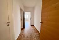 Helle 2 Zimmer Dachgeschosswohnung
