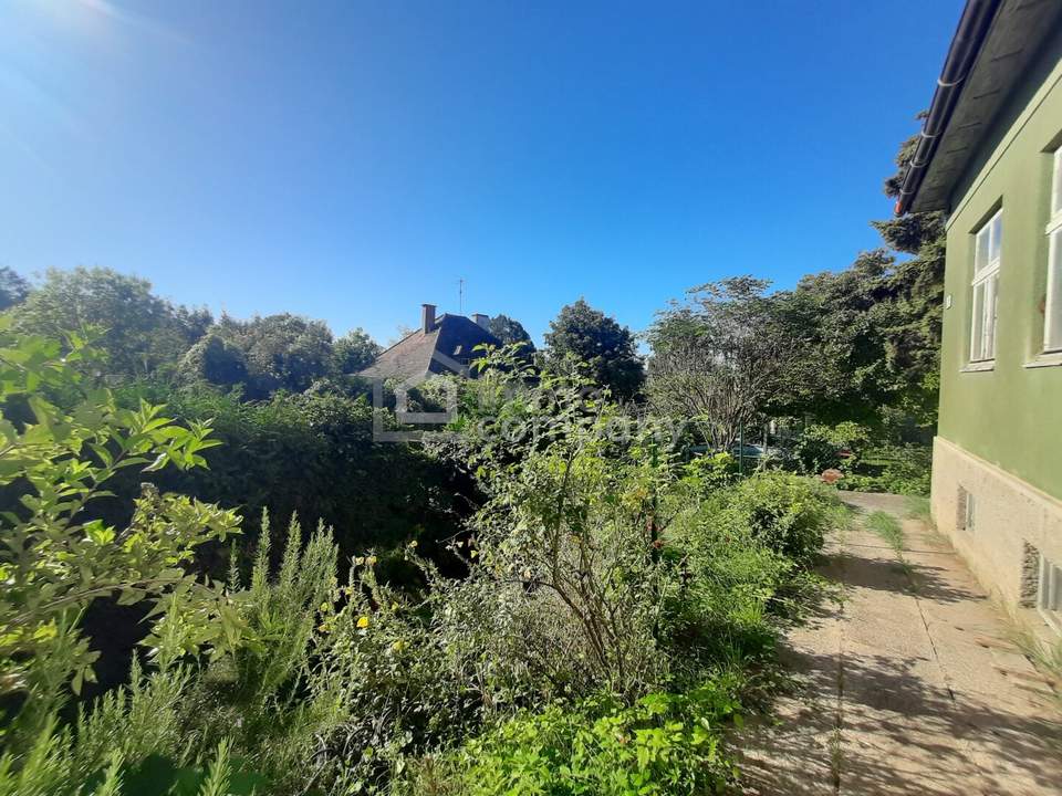 Grundstück - mit Altbestand