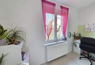 Das besondere Etwas, Klein- Fein- Mein. Entzückendes Wohnhaus mit Erweiterungspotenzial an einer Sackgasse.