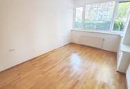 2-Zimmer-Wohnung mit Balkon und herrlichem Blick ins Grüne - Hietzinger Hauptstraße ums Eck