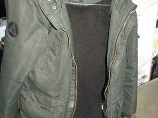 Winterjacke grün, 15 €, Kindersachen-Kindermode in 1210 Floridsdorf Winterjacke grün, 15 €, Kindersachen-Kindermode in 1210 Floridsdorf