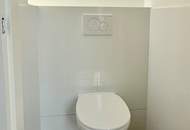 Erstbezug nach Sanierung - Stilaltbauwohnung mit kleinem Balkon