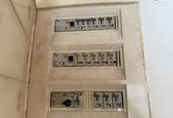 Schnäppchen-Alarm! Sanierungsbedürftige 74m2 Altbauwohnung mit enormen Potenzial, Carport &amp; großzügigem Keller – Ihr neues Zuhause in Graz! Innenhof-Balkon kann bewilligt werden!