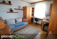 4-Zimmerwohnung, großer Gemeinschaftsgarten, 2 Garagenplätze - was will man mehr!