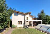 "Kleingartenhaus mit Pool auf Eigengrund nahe Siemensstrasse"