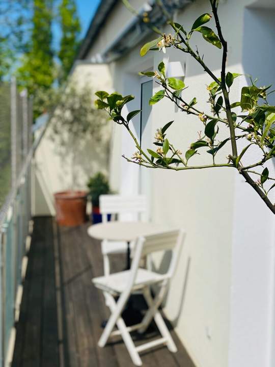 sehr helle und ruhige Dachgeschosswohnung in Hietzinger Bestlage