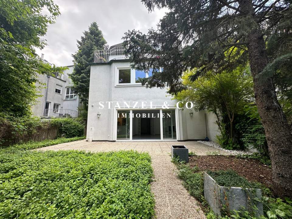 DOPPELHAUSHÄLFTE MIT EIGENGARTEN UND GARTENTERRASSE